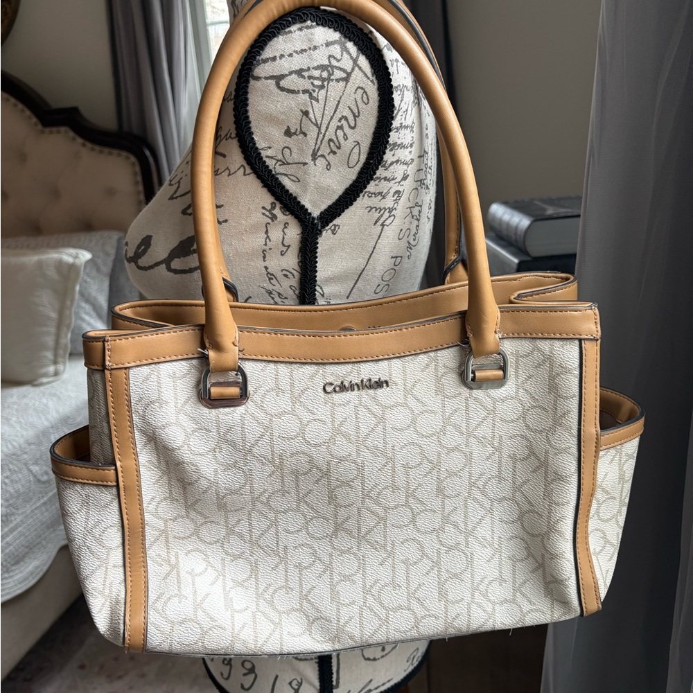 Calvin Klein Beige and Tan Purse / Handbag